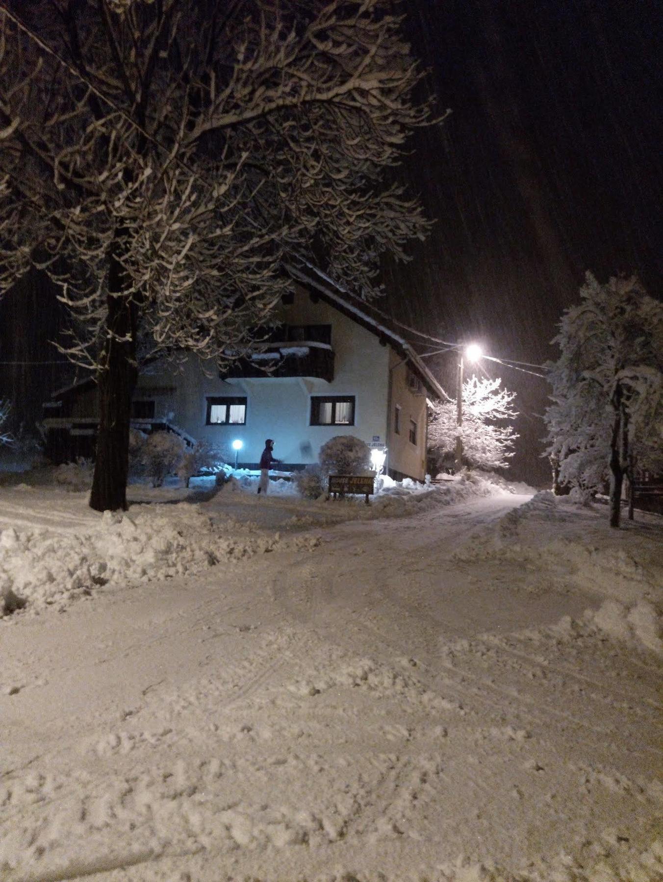 House Jelena Apartment Seliste Dreznicko Exterior foto