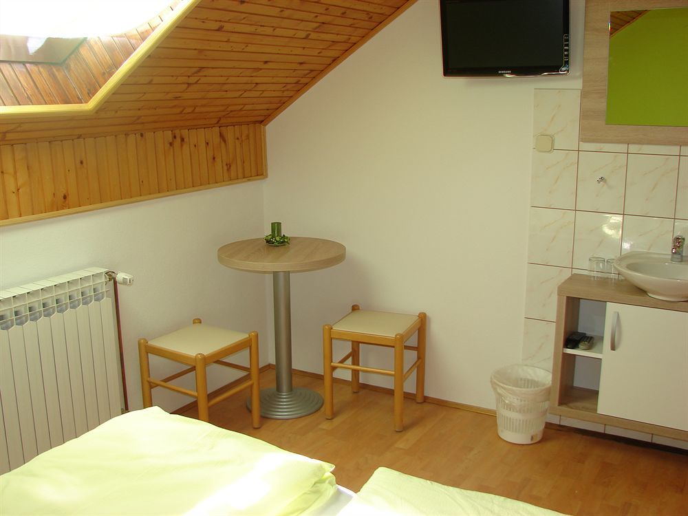 House Jelena Apartment Seliste Dreznicko Exterior foto